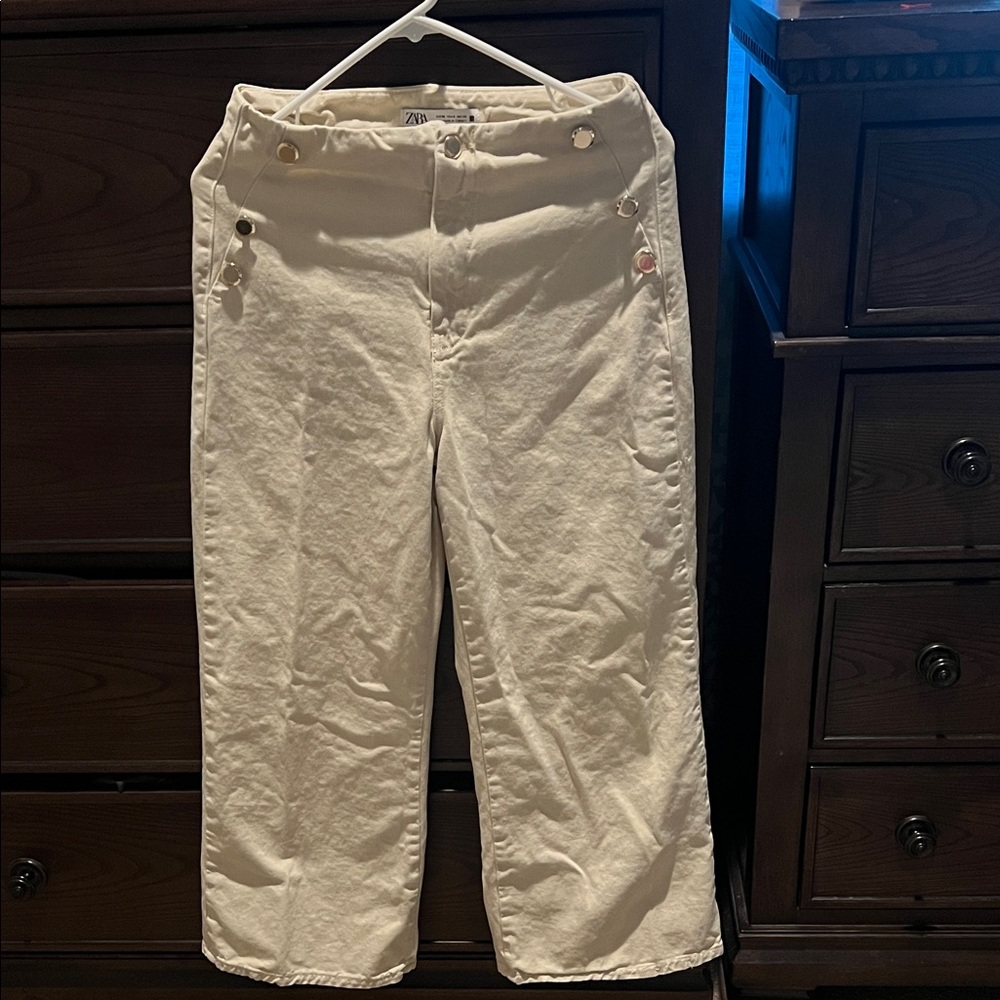 Zara Off-White Buttoned Trousers